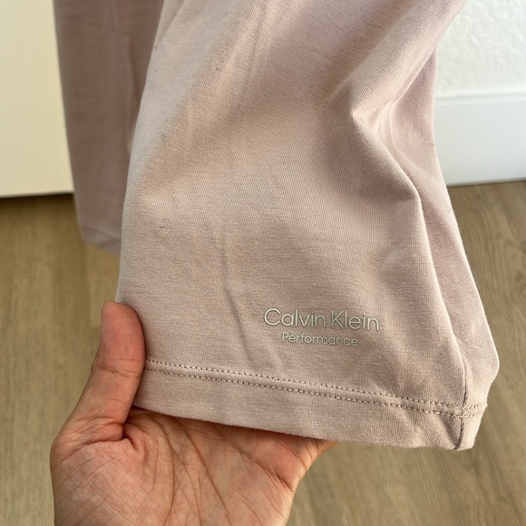NWT CK Performance Tee - Picture 5 of 7